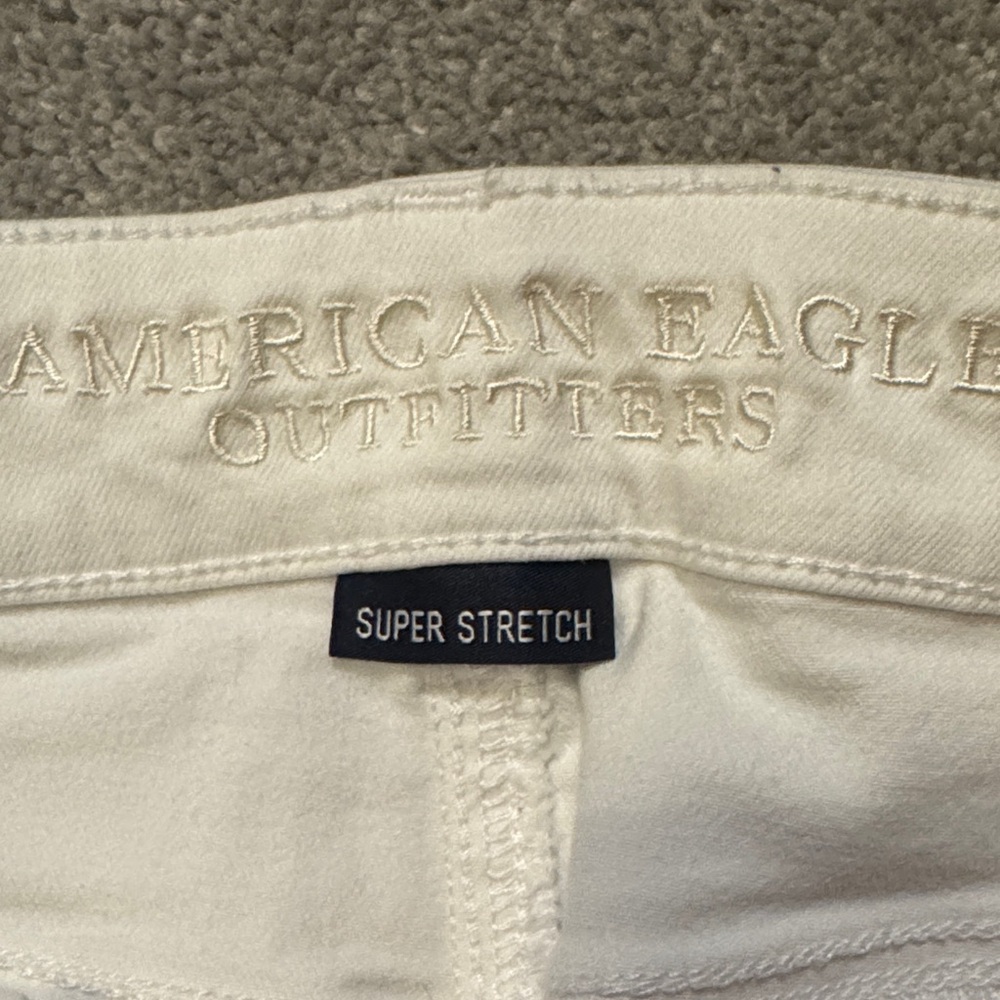 American Eagle Outfitters White Jean Shorts - Picture 2 of 5
